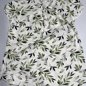 SHEIN: Green & White/Floral Women’s Blouse (M/Medium)